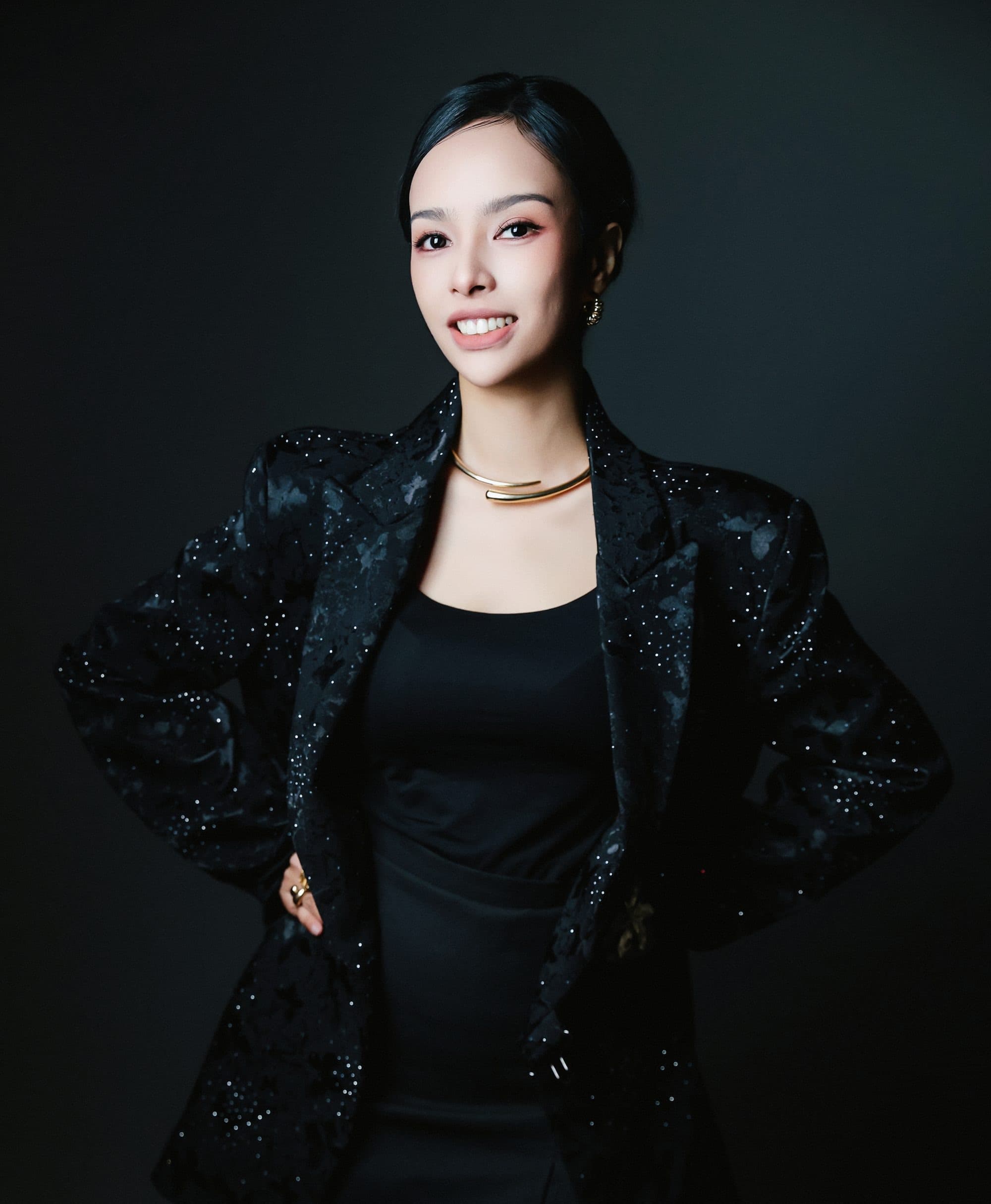dr. Maya Syafira